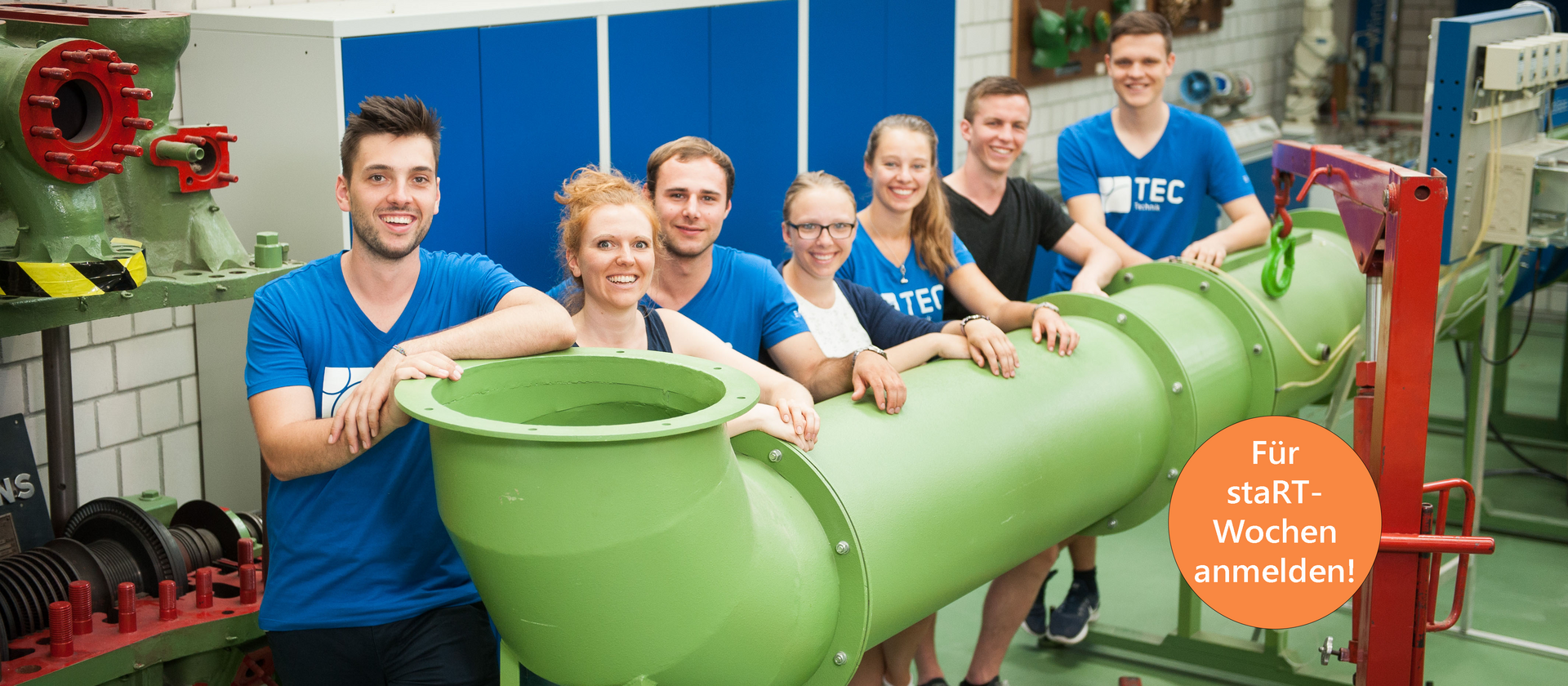 Studierende im Labor