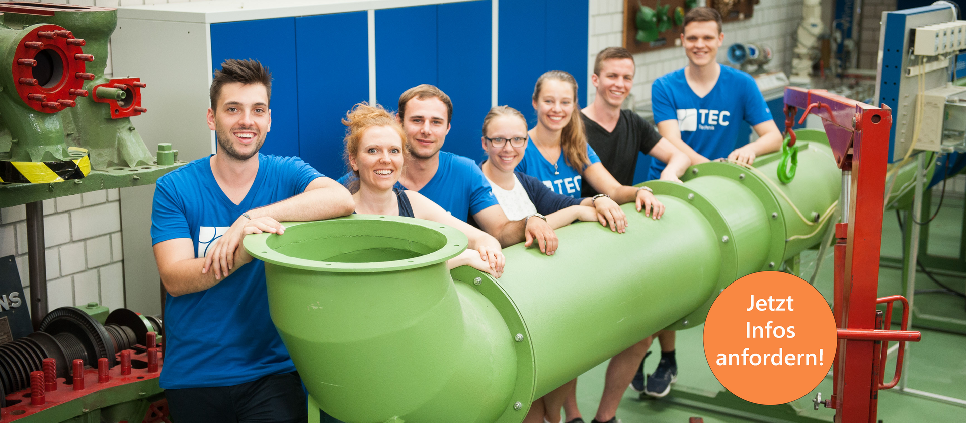 Studierende im Labor